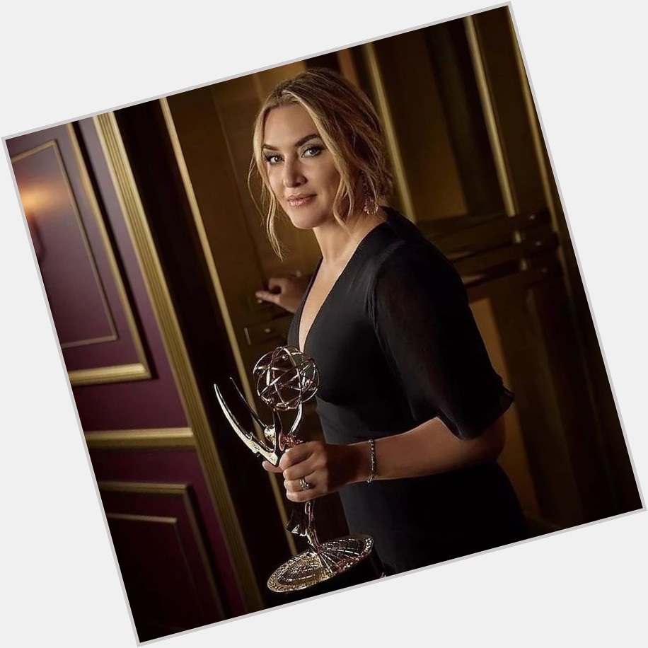 Happy birthday to the amazingly talented and wonderful human, my queen kate winslet 
