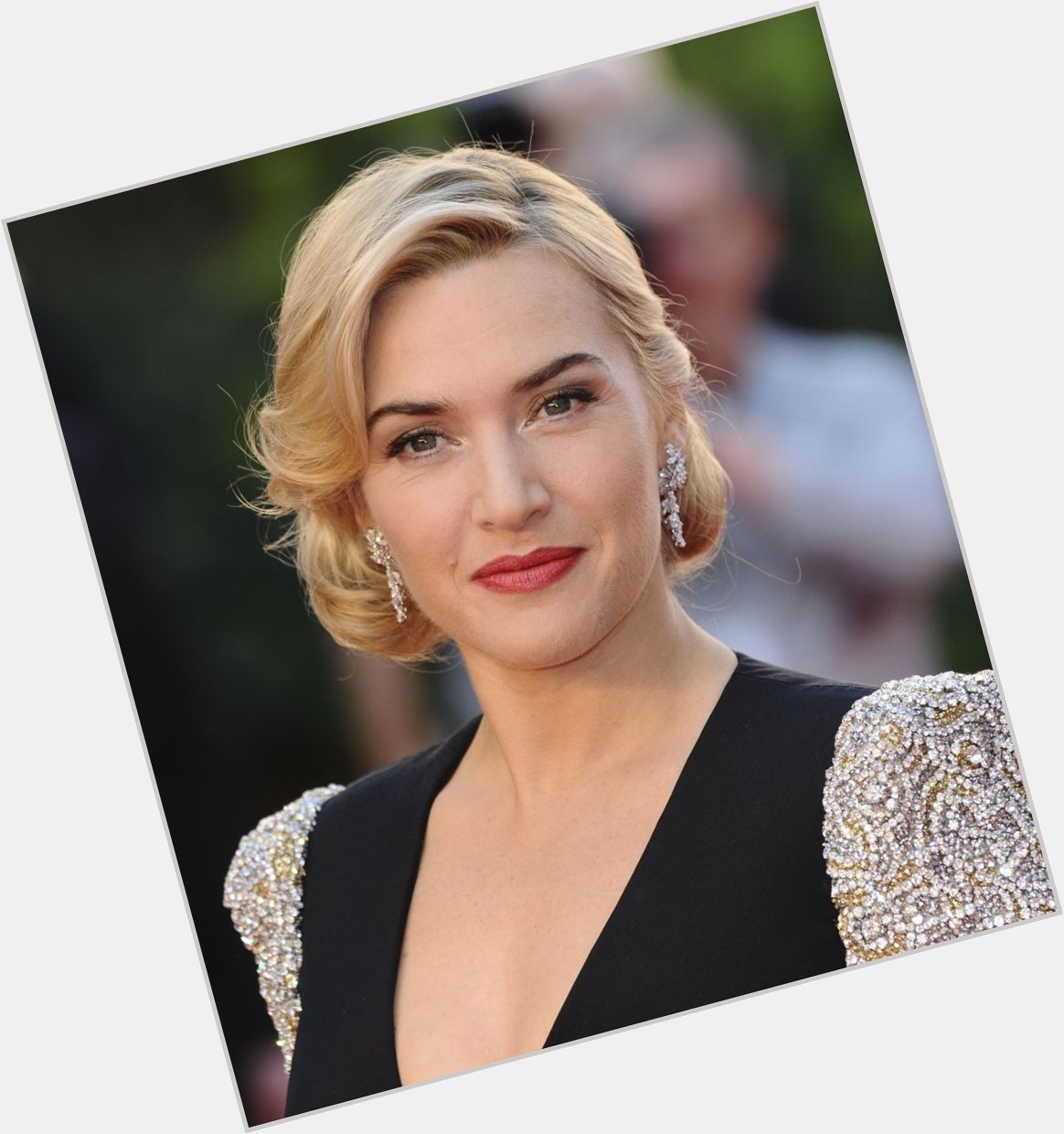 Happy 46th birthday to Kate Winslet. 