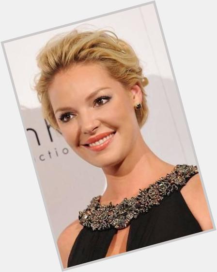 Happy Bday Katherine Heigl! 1 of our favourite Saturday night chick flickers. Looking stunning   
