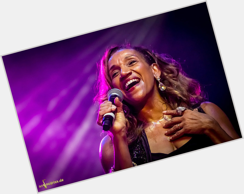 A snap of the mighty Kathy Sledge taken at Margate Soul Festival in 2016!

We\re wishing her a Happy Birthday 