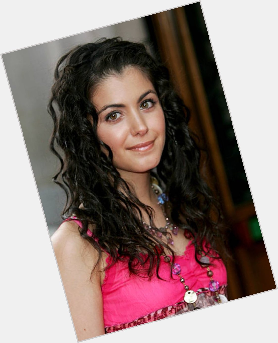 Happy Birthday to singer songwriter and guitarist Katie Melua, born on this day in Kutaisi, Georgia in 1984.    