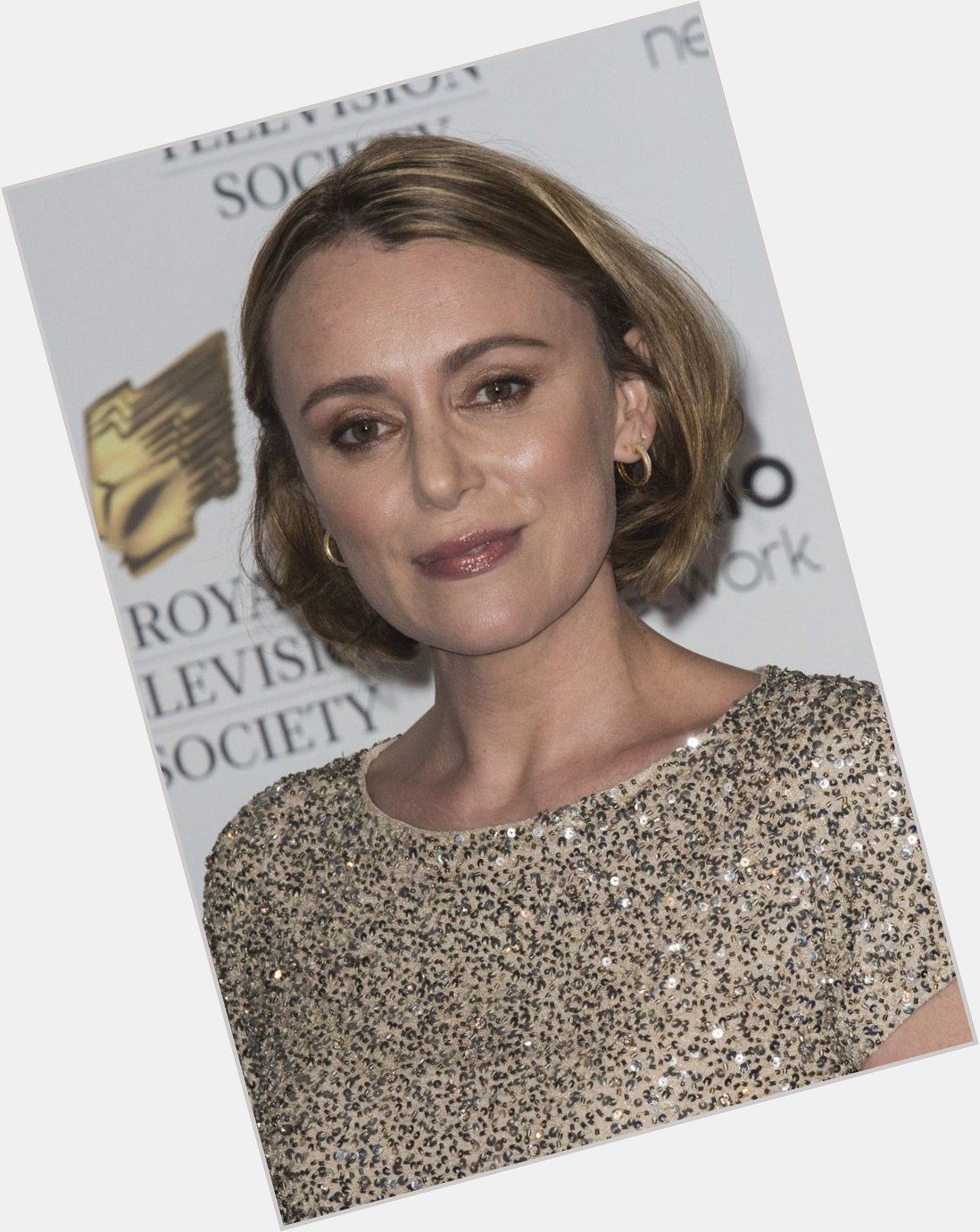 Lots of sexy birthdays today! Happy birthday to the gorgeous Keeley Hawes! 