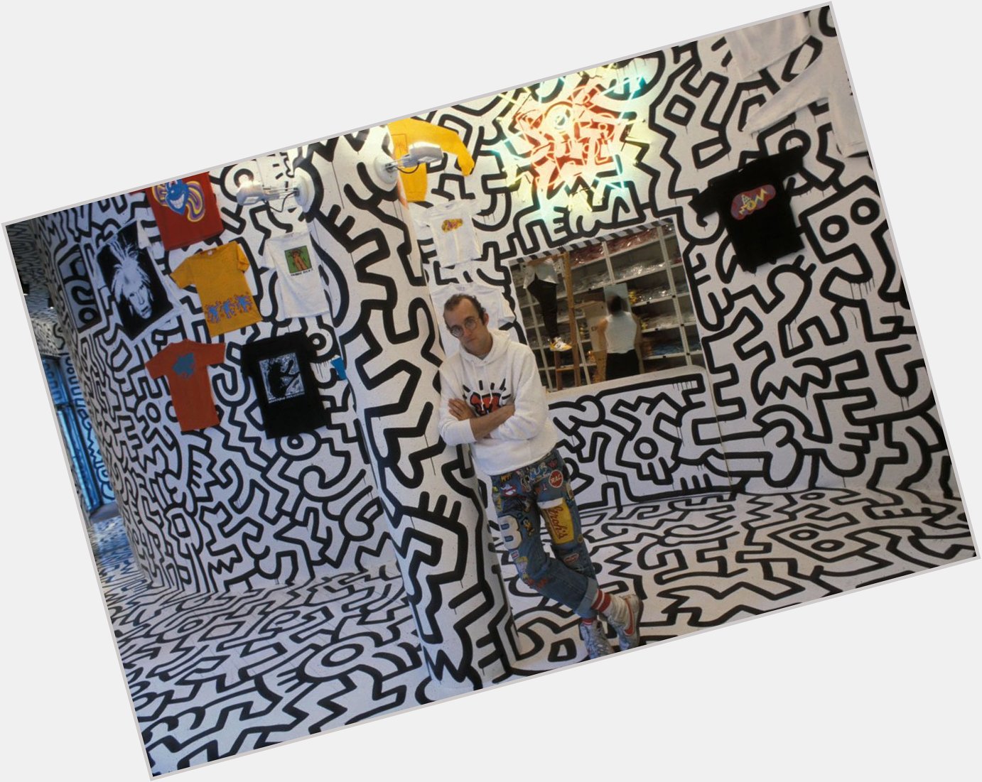 Happy birthday to the legend himself. Rip Keith Haring 