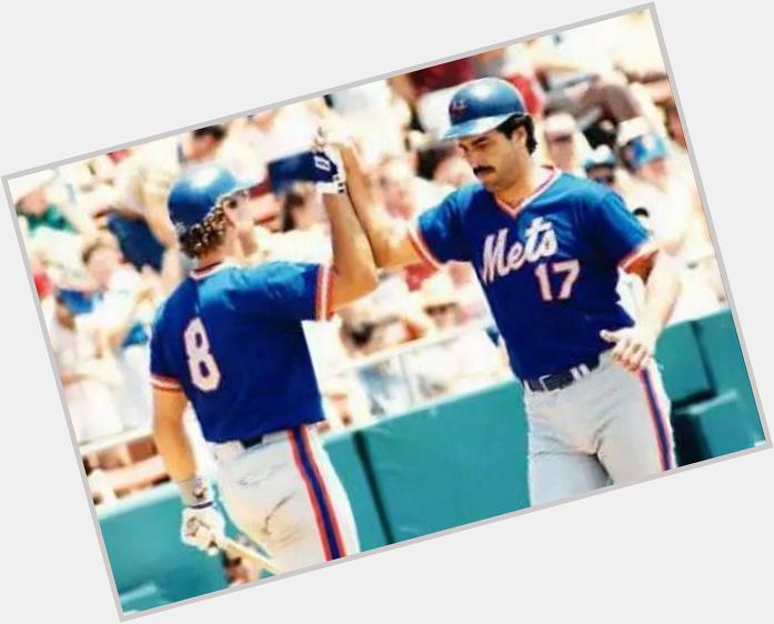Happy birthday Keith Hernandez! Great picture of The Kid and Hernandez. 
RIP Gary 