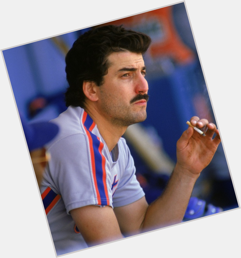 Happy birthday to Keith Hernandez. Love this pic. A very different time. 