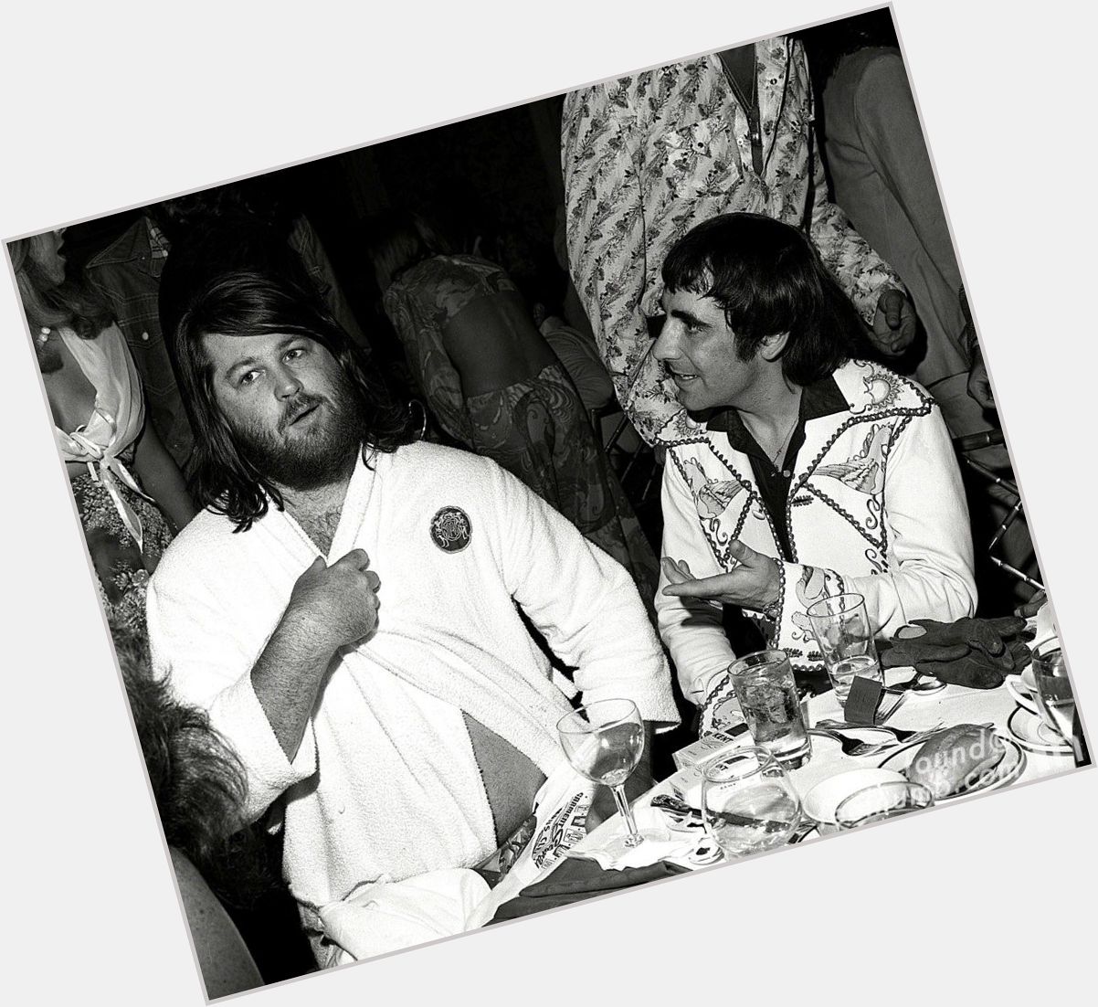Happy birthday to Keith Moon. Here\s that time Brian Wilson showed up to Moon\s bday party in a bathrobe 