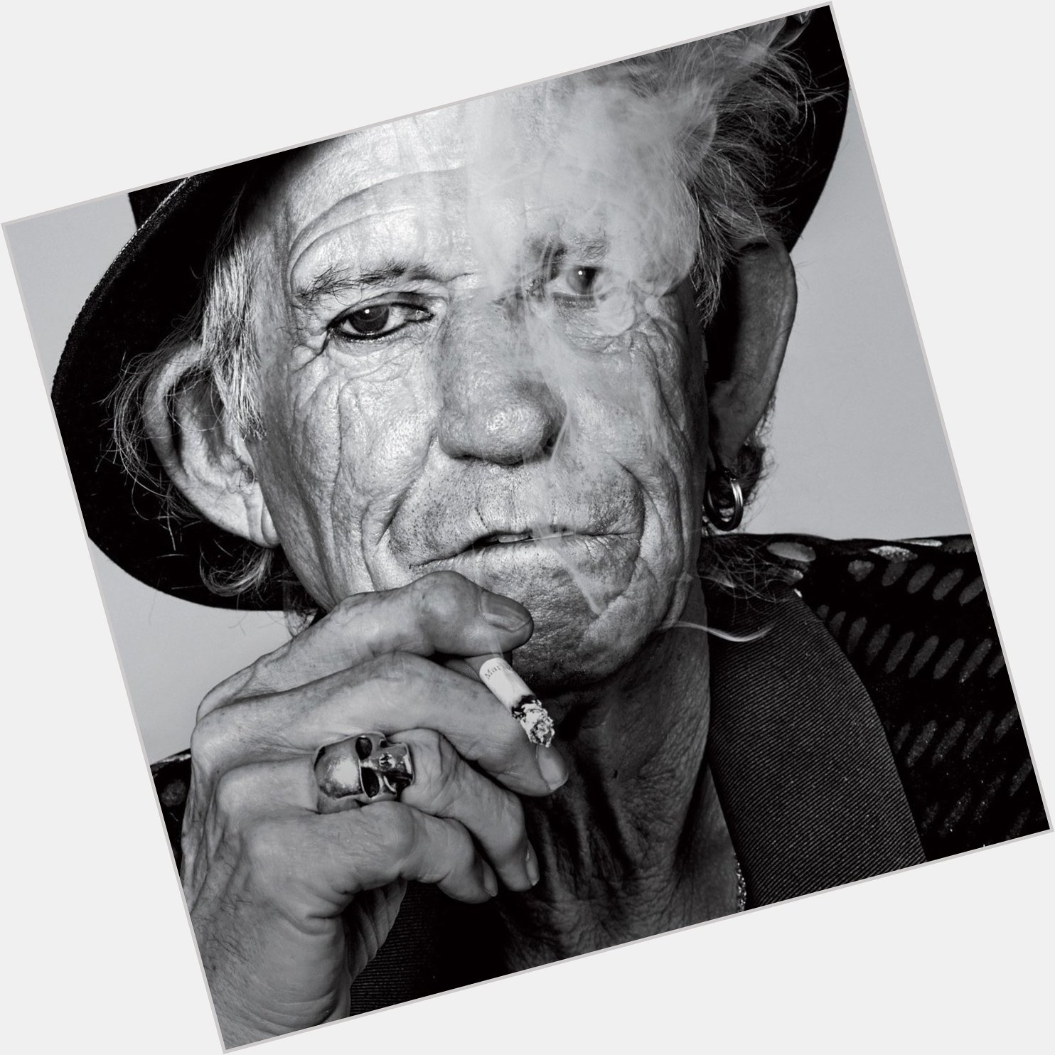 Happy 77th birthday to Keith Richards of The Rolling Stones ! 