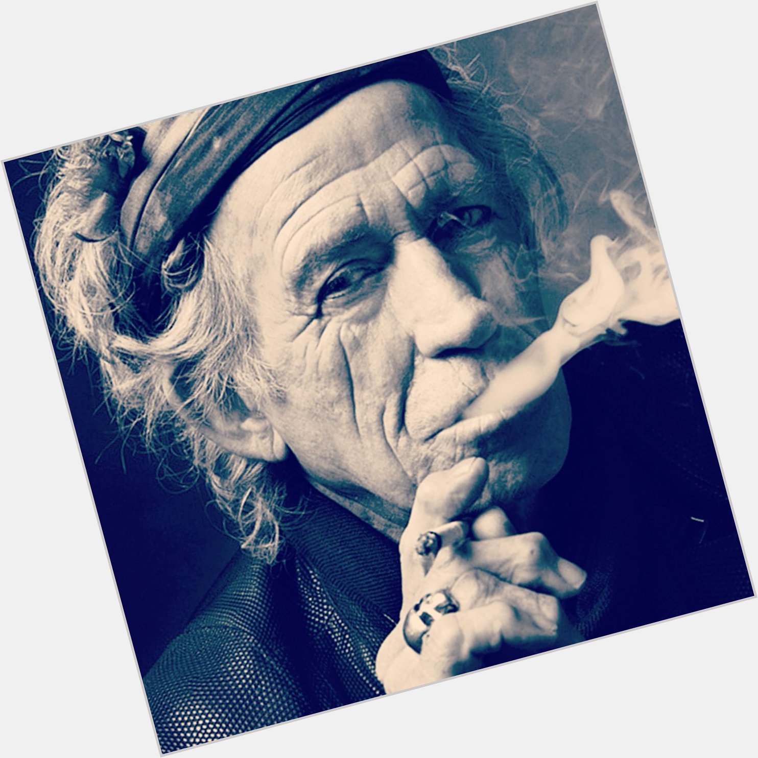 Happy 77th birthday to Keith Richards! All hail the Undying One! 