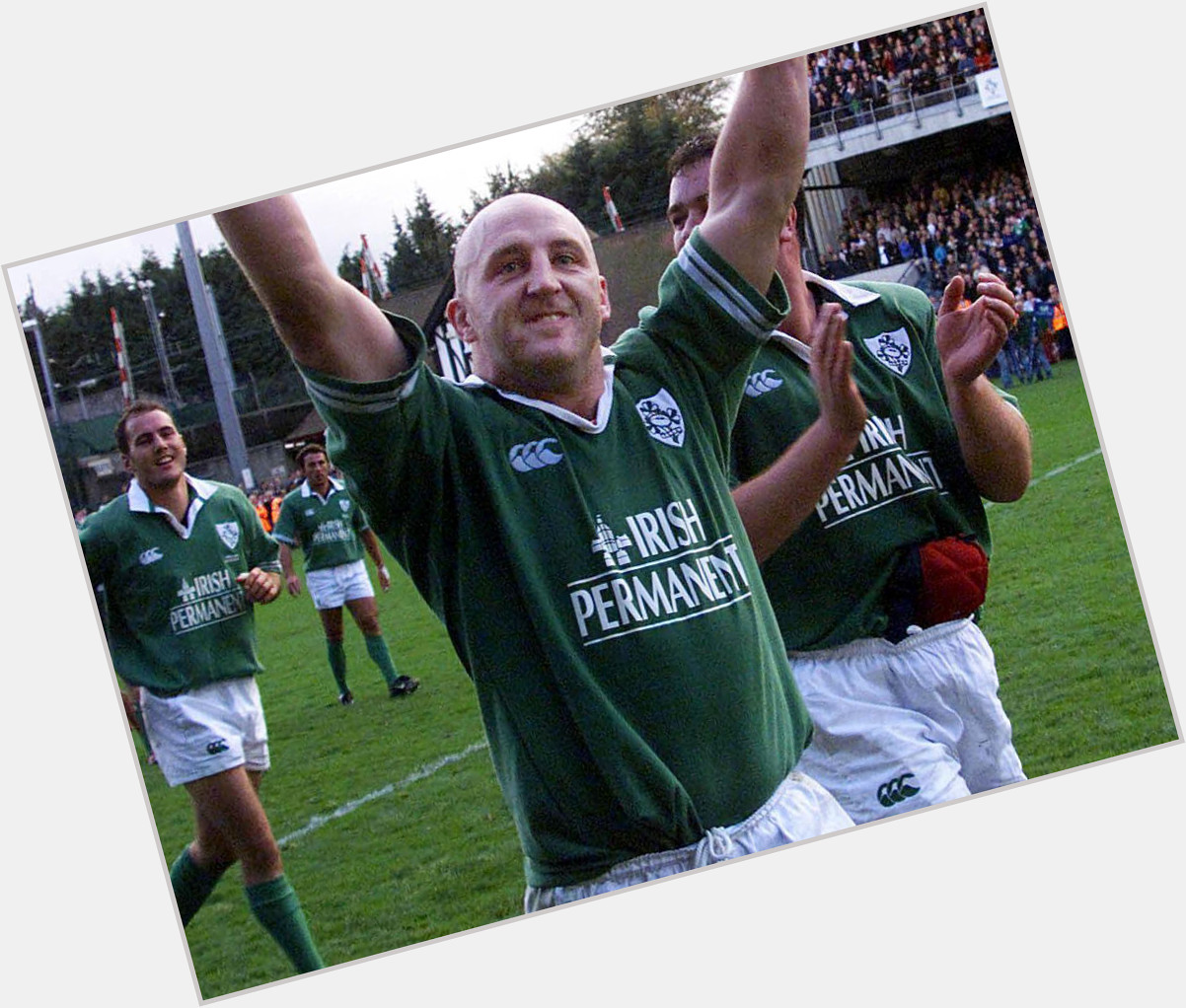  Happy 49th birthday to Ireland\s greatest hooker, Keith Wood! 