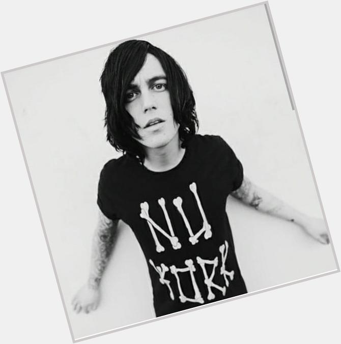  Happy Birthday to my favorite vocalist Kellin Quinn!! I love you so much!!! The Best vocalist!!!!!!!<3 