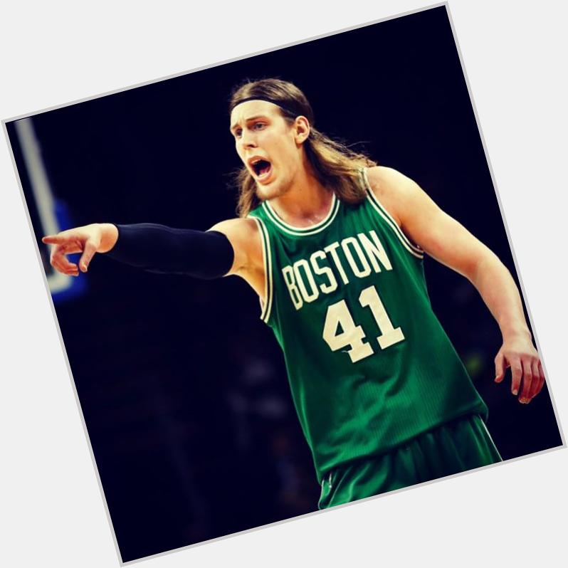  Happy Birthday to Kelly Olynyk     