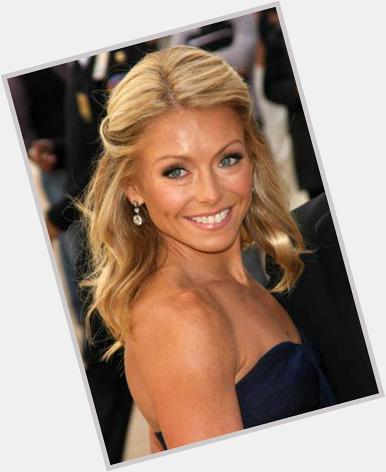 Happy birthday to the beautiful Kelly Ripa! Her smile always lights up a room! 
