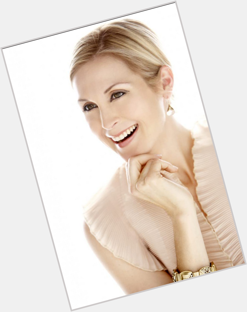 Happy birthday to Kelly Rutherford 