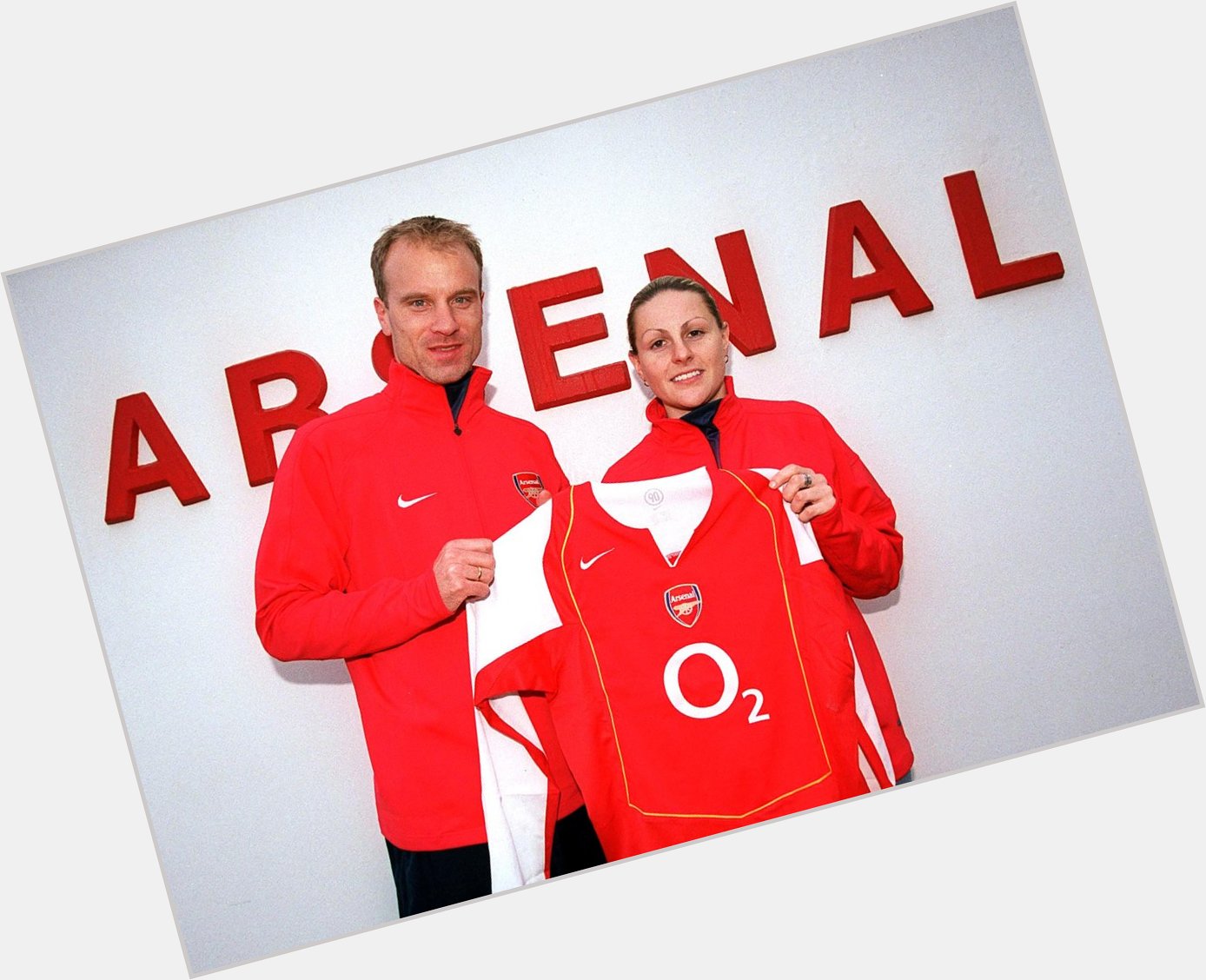 One shirt, two legends Happy Birthday Kelly Smith, one of Arsenal and England s greatest ever 