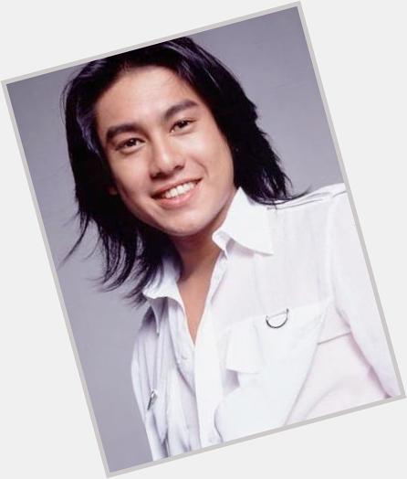 Happy birthday Ken Chu yang ke 36, personel grup musik F4. Wah kangen ya sama F4! :) 