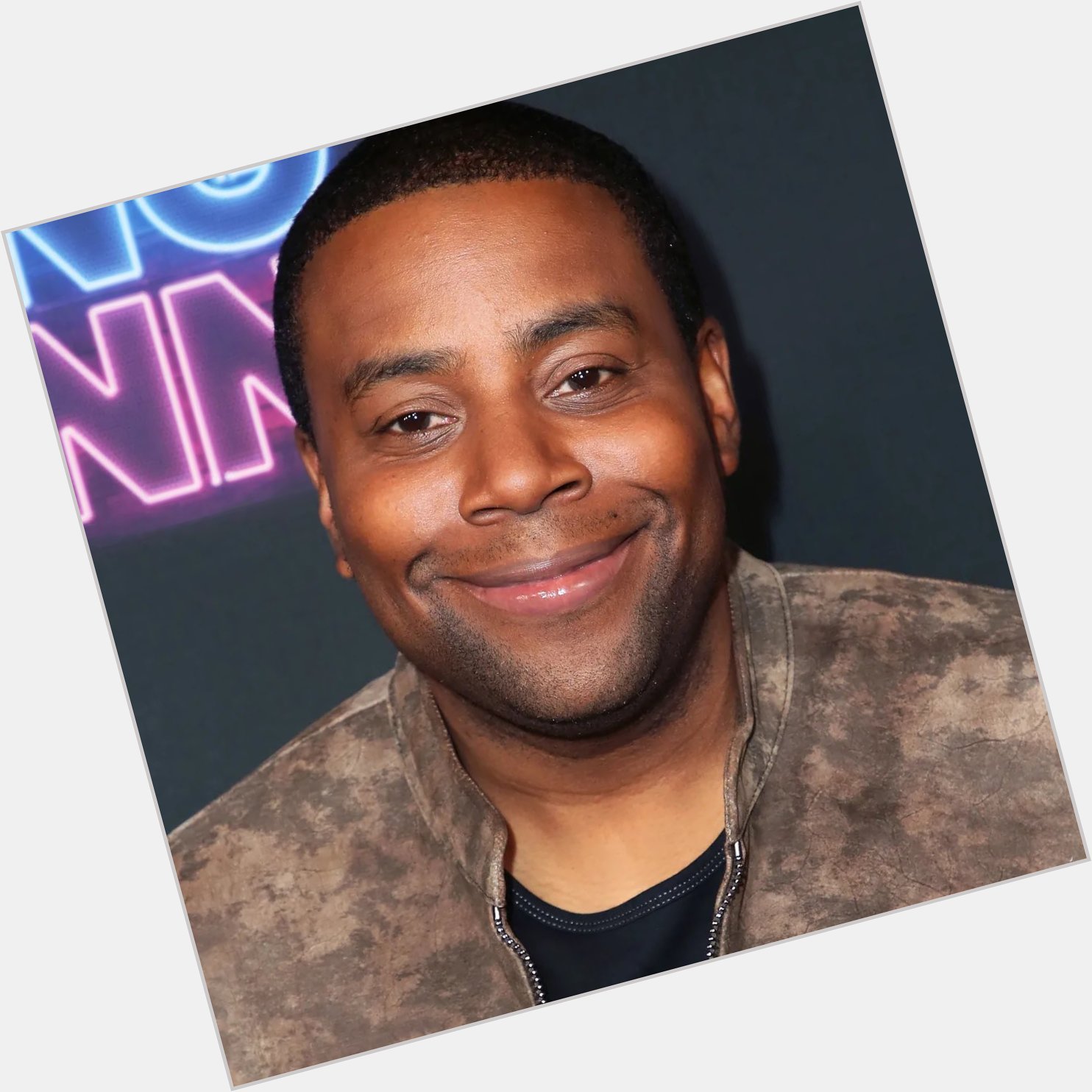 Happy Birthday to a comedian that I ve been idolizing since All That, Kenan & Kel & Good Burger. Kenan Thompson. 