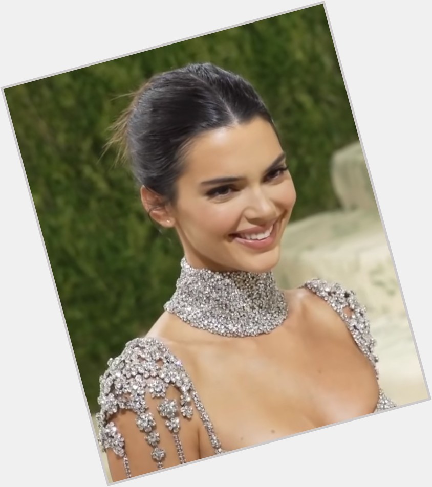 Happy Birthday Kendall Jenner you are my favourite  