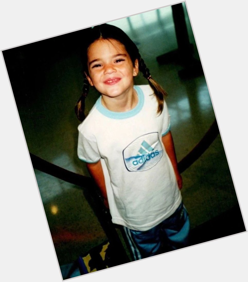 Hoje nossa musa Kendall Jenner está completando 27 anos! Happy Birthday    