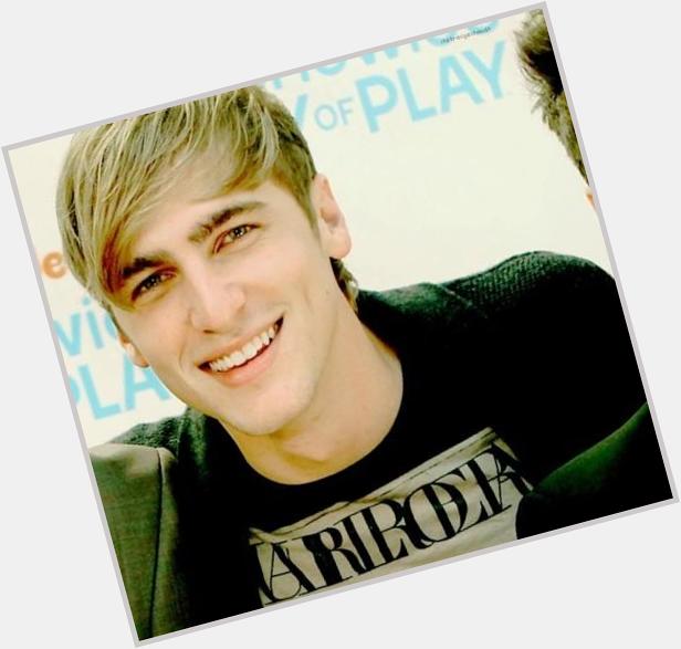 Happy Birthday to Kendall Schmidt one of the people that I love most <3 <3 <3 ILYSM <3 <3 <3 