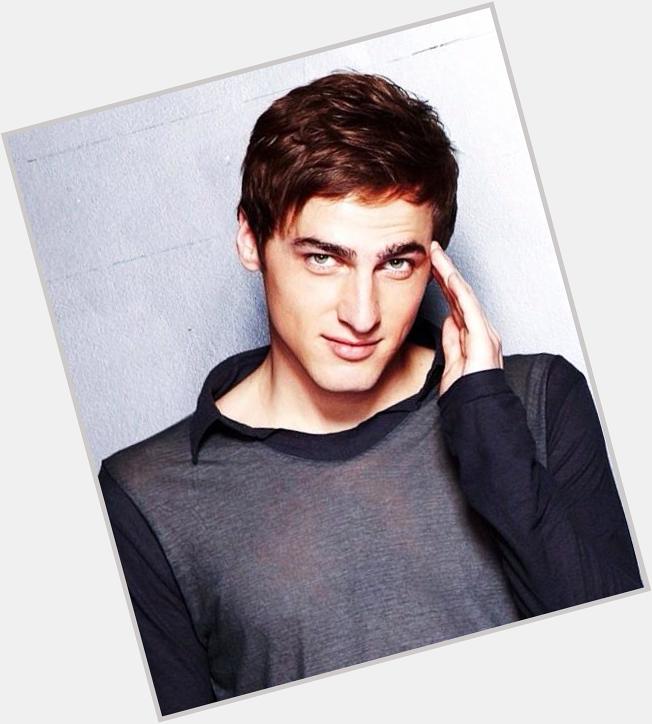 Happy Birthday Kendall Schmidt have a brill day 