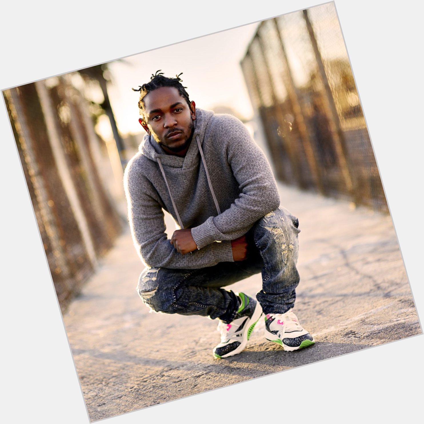 Happy 33rd birthday Kendrick Lamar.

What are you favorite Kendrick tracks or lines? 