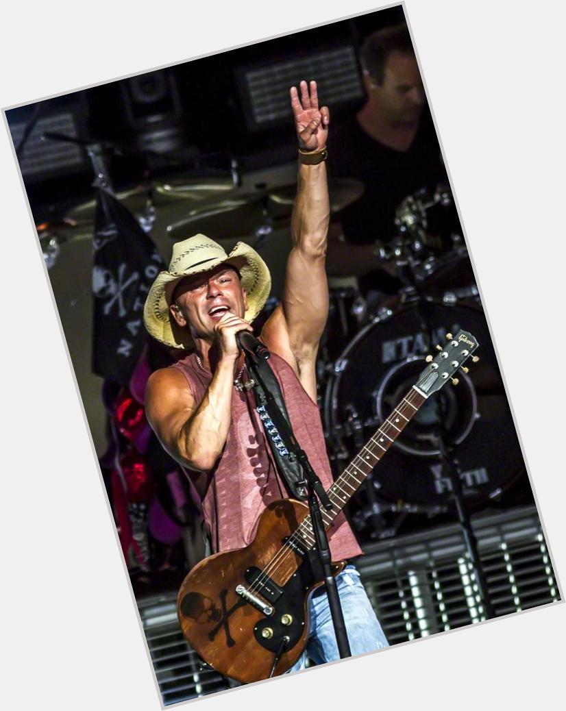 Happy 47th birthday, Kenny Chesney, awesome & multi-awarded country musician  \"How Forever .. 