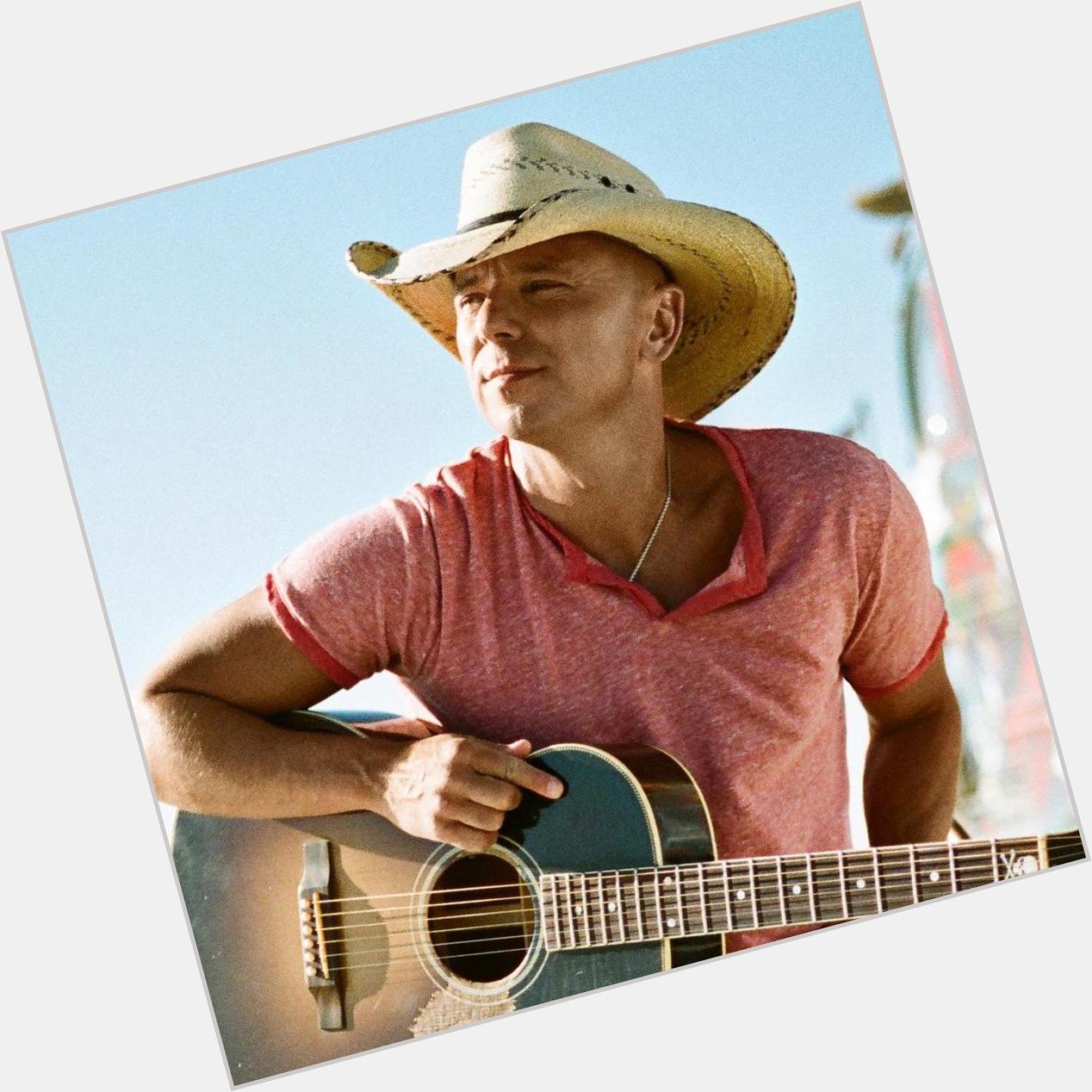 Happy Birthday Kenny Chesney who turns 47 today! 