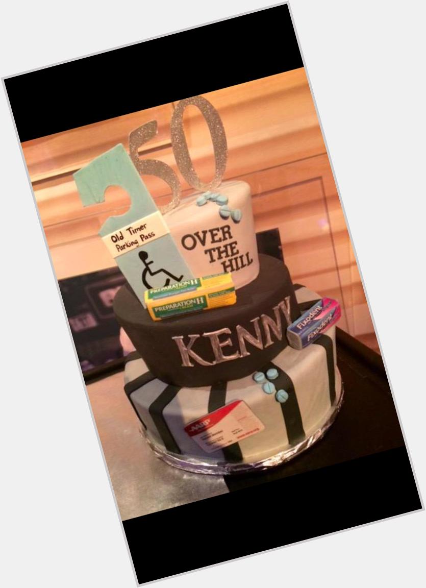 Lmao this cake for is hilarious! Happy Birthday Kenny Smith! 