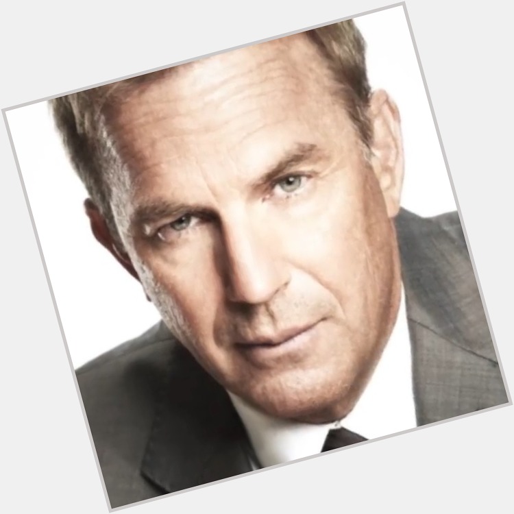 Happy birthday to Kevin Costner! 

What\s one of his movies that\s an absolute MUST WATCH? 