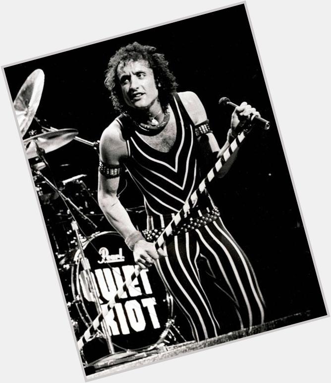 HAPPY BDAY 59 KEVIN DUBROW!!!
WHEREVER YOU ARE...   
