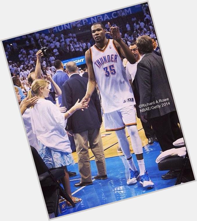 I eant to wish a very very happy Birthday to my idol and inspiration Kevin Durant. Happy 26th birthday KD 