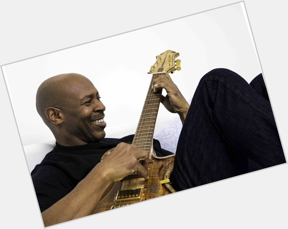 Happy birthday to ist and former Tonight Show band leader Kevin Eubanks! 