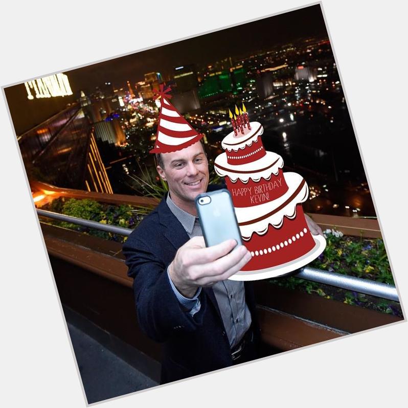 But first, let him take a selfie happy birthday to the champ Kevin Harvick ( by nascar 