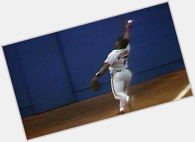 Kevin Mitchell turns 53 today. Happy Bday!! Was this the greatest baseball catch ever??  
