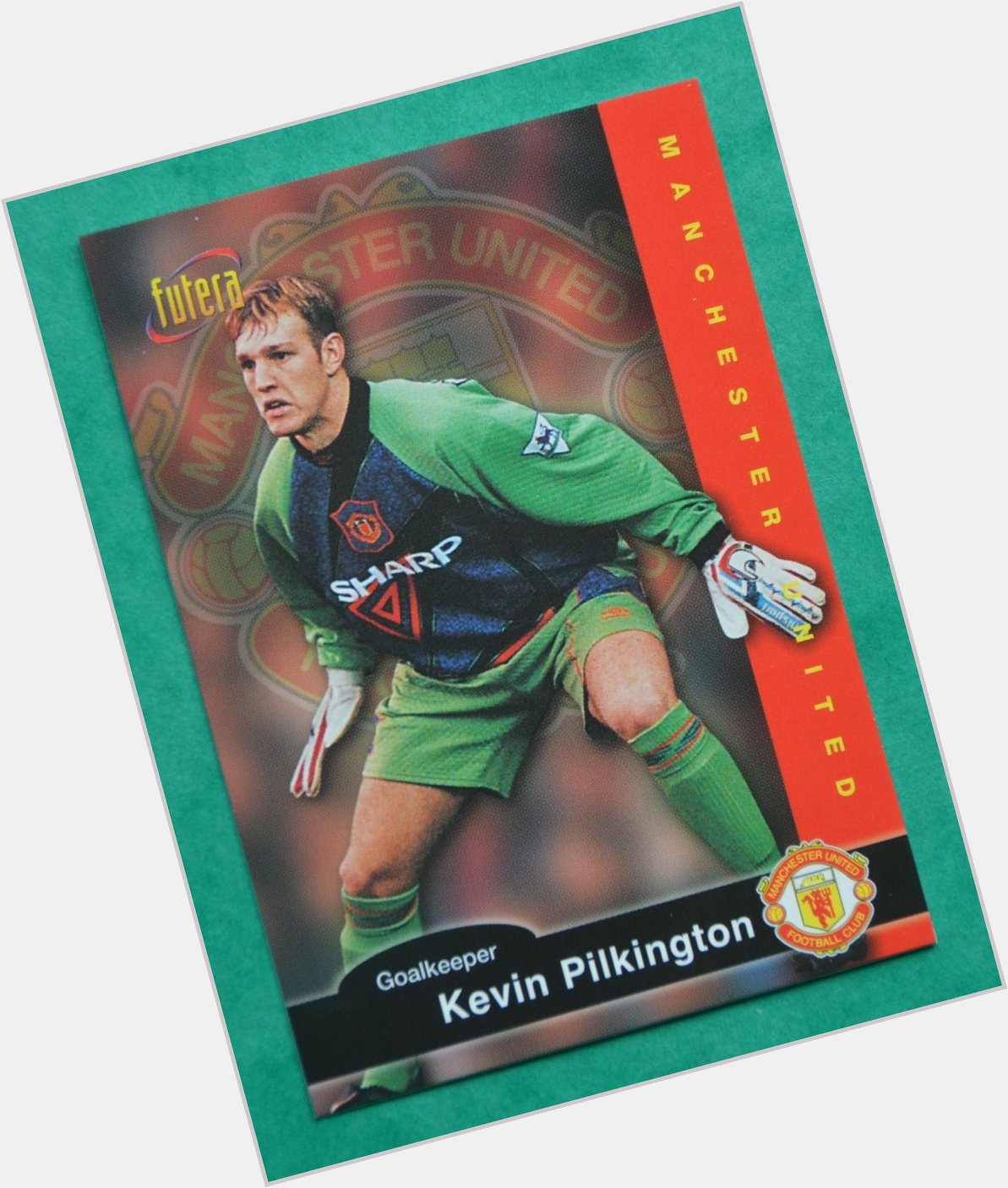   Happy Birthday to ex United keeper Kevin Pilkington   