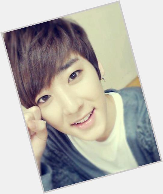 Since its the 25 in South Korea.. HAPPY BDAY KEVIN WOO HOPE ITS ABSOLUTELY AMAZING 