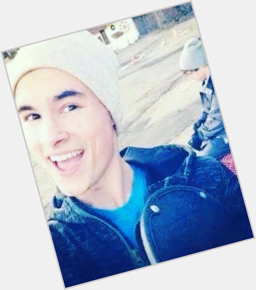 Happy birthday Kian Lawley. I love you so much. I hope you have a great day. Love you 