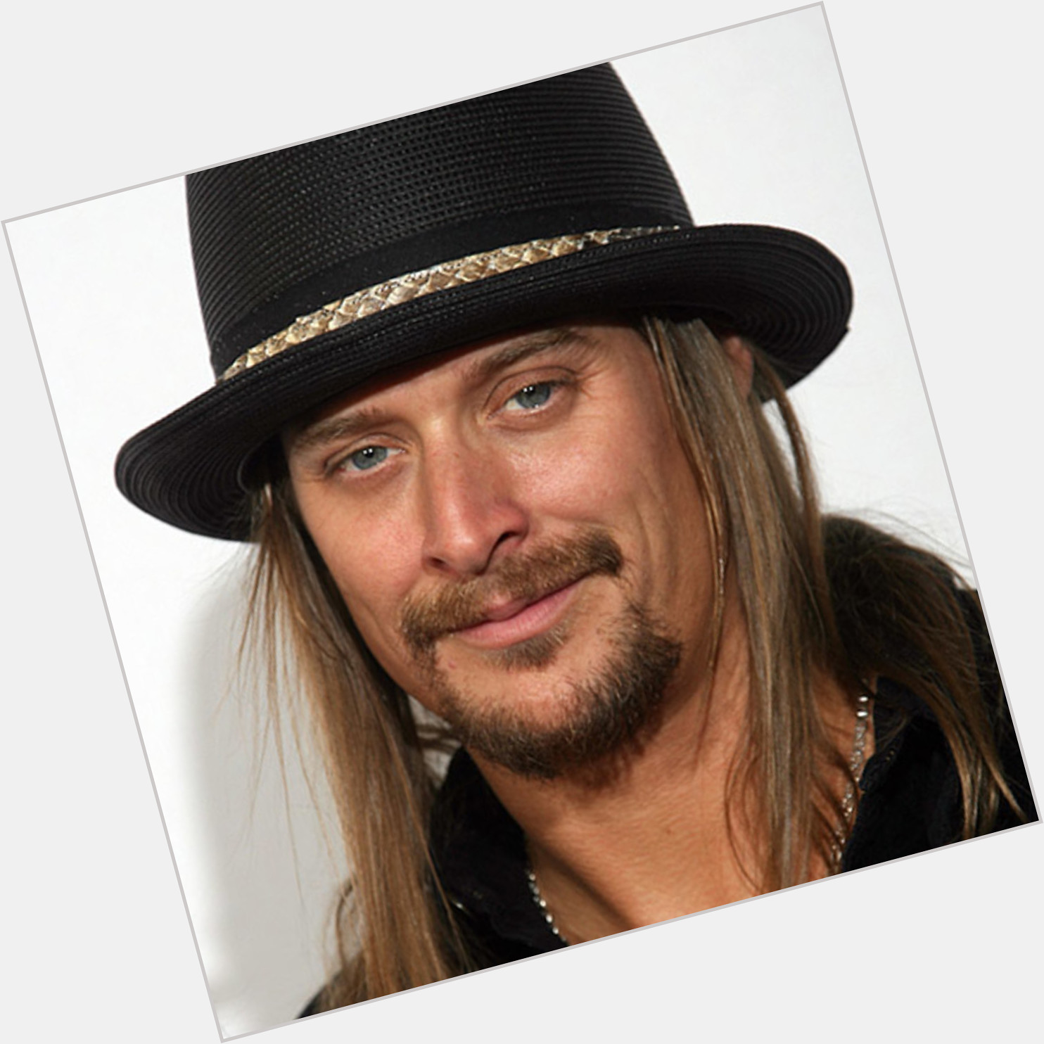 Another Happy Happy Birthday to American singer and songwriter, Kid Rock. Keep on Rockin\, Kid! 