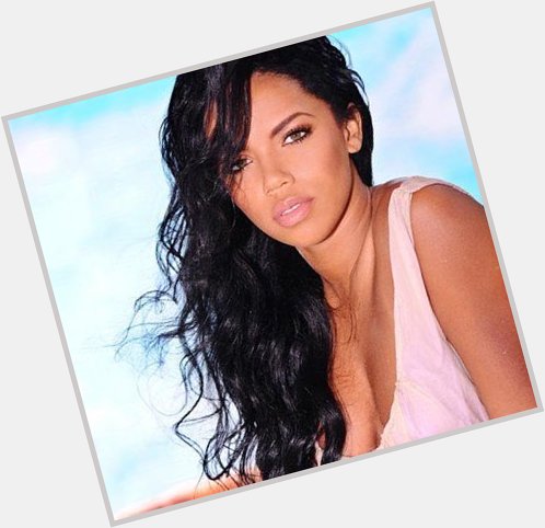Happy 34th Birthday to Kiely Williams you may know her from The Cheetah Girls 1,2 and 3. Also she s from 3LW. 