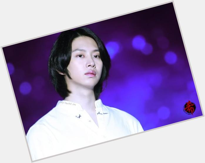 Happy birthday to the milky white skin, Kim Heechul, who is definitely the prettiest as well   