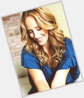 Happy birthday to the ever so stunning & ever so talented Kim Raver. 