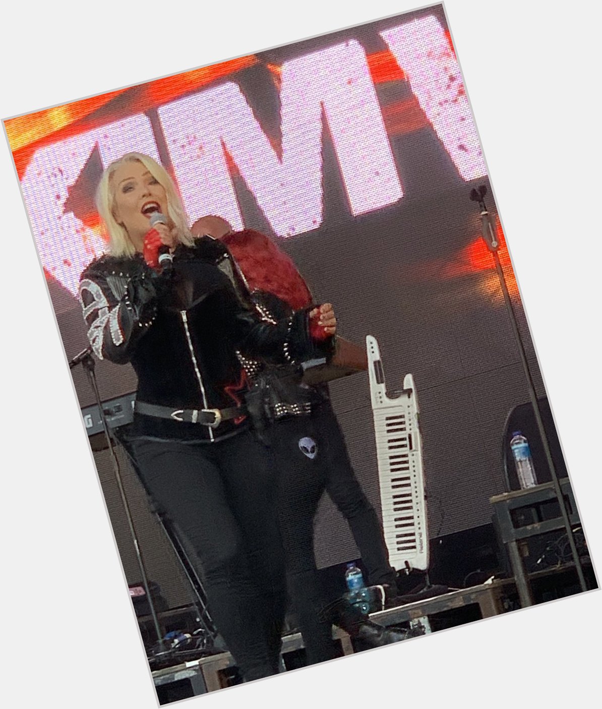 Happy birthday to the gorgeous and talented Kim Wilde. Still great live 