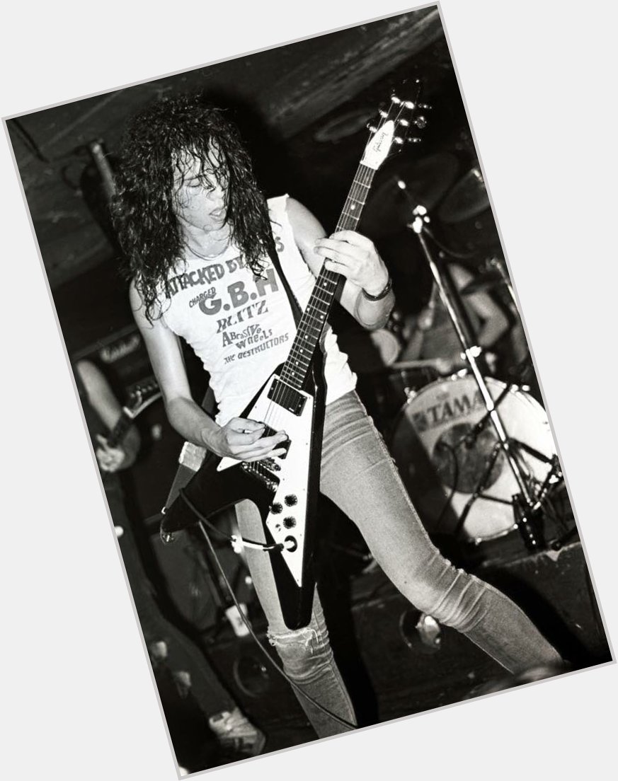 Happy birthday to one of my favorite Guitarist Kirk Hammett                            