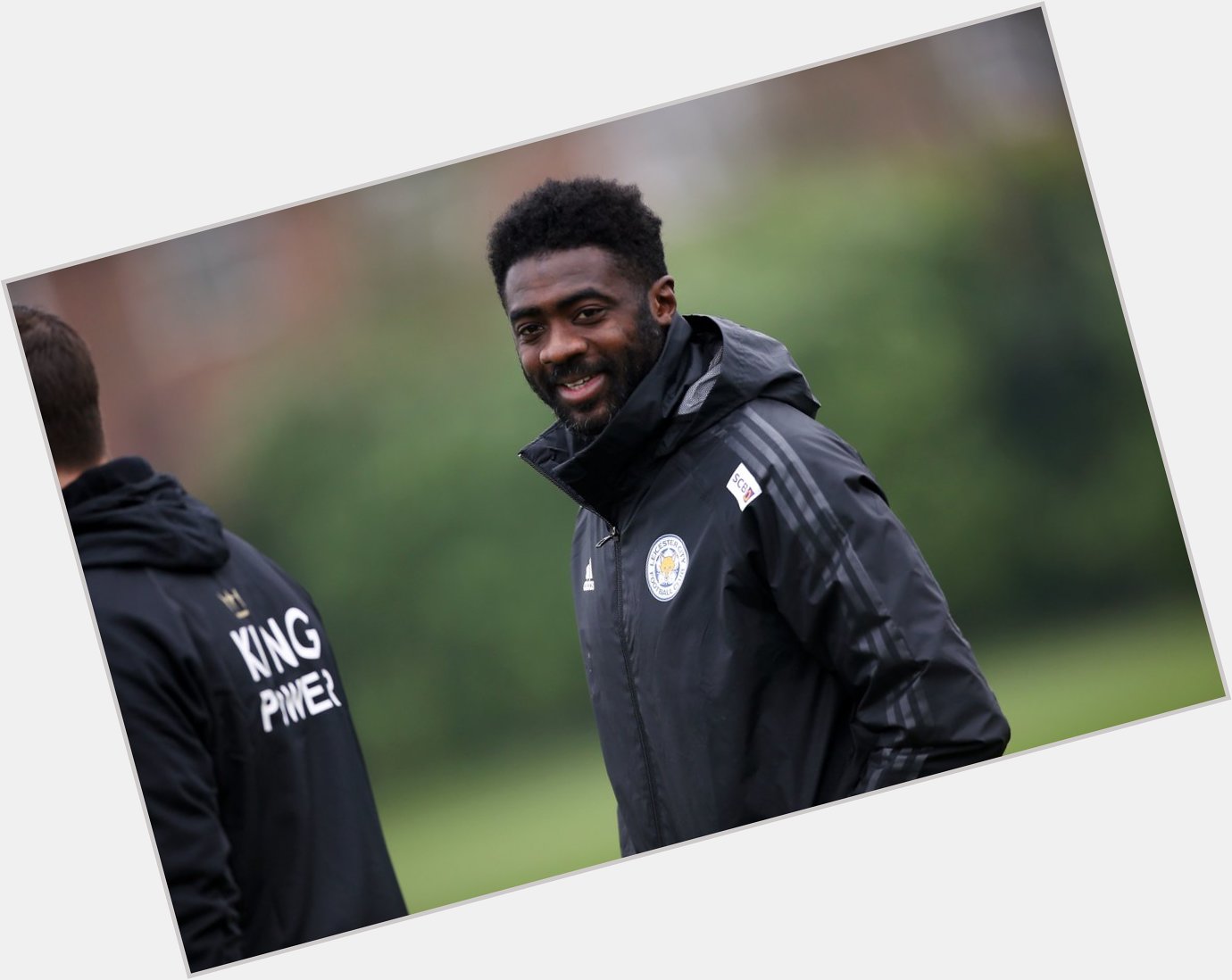 Happy 3  8  th birthday to first-team coach Kolo Toure!

Have a great day, Kolo! 