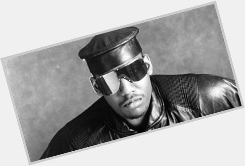 Happy Birthday to hip hop MC Mohandas Dewese (born August 8, 1962), better known as Kool Moe Dee. 