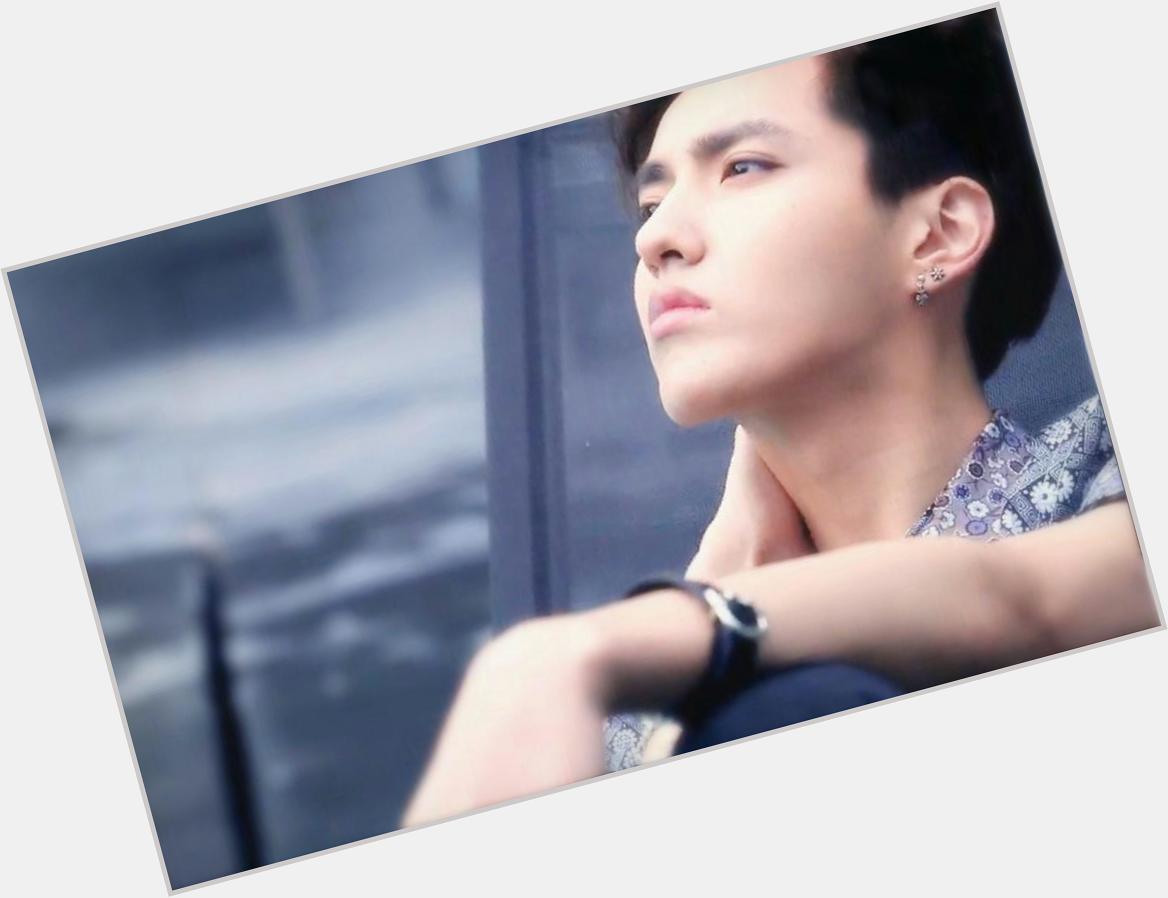 Happy Birthday to our ver handsome and charistmatic "Kris" Wu Yi Fan   