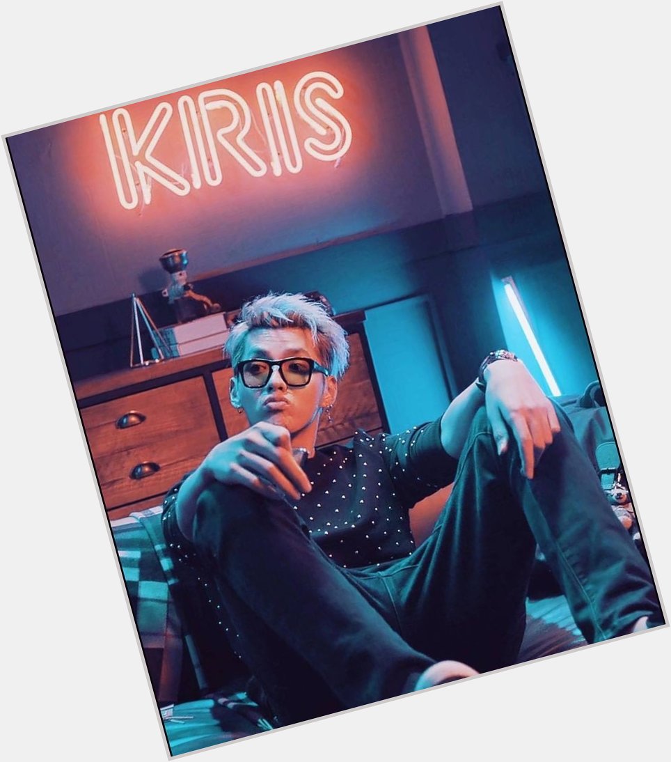 Happy birthday to our very own daddy, Kris Wu     