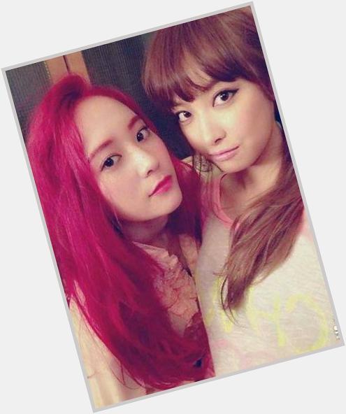 HAPPY BIRTHDAY TO THE LOVELY KRYSTAL JUNG!! love, vic eomma hihi  