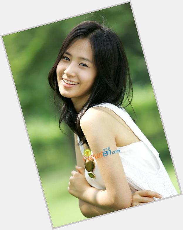 Its December 5th!! Happy birthday to our kkab yul, our beautiful black pearl KWON YURI!!       ~~ 