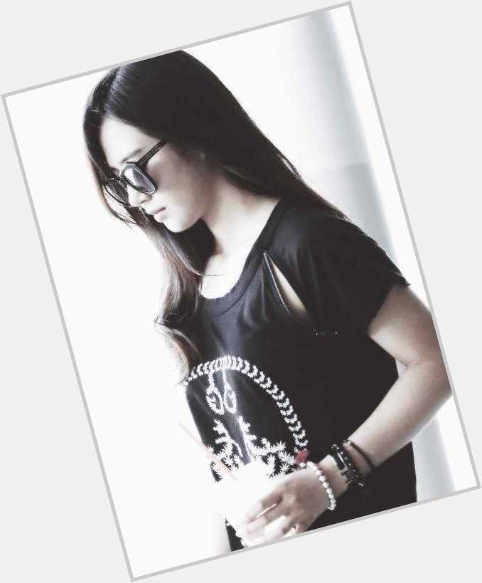 I maybe the busiest person on earth but my HEAwill ALWAYS be with YOU. Happy Birthday Kwon Yuri! i u. 